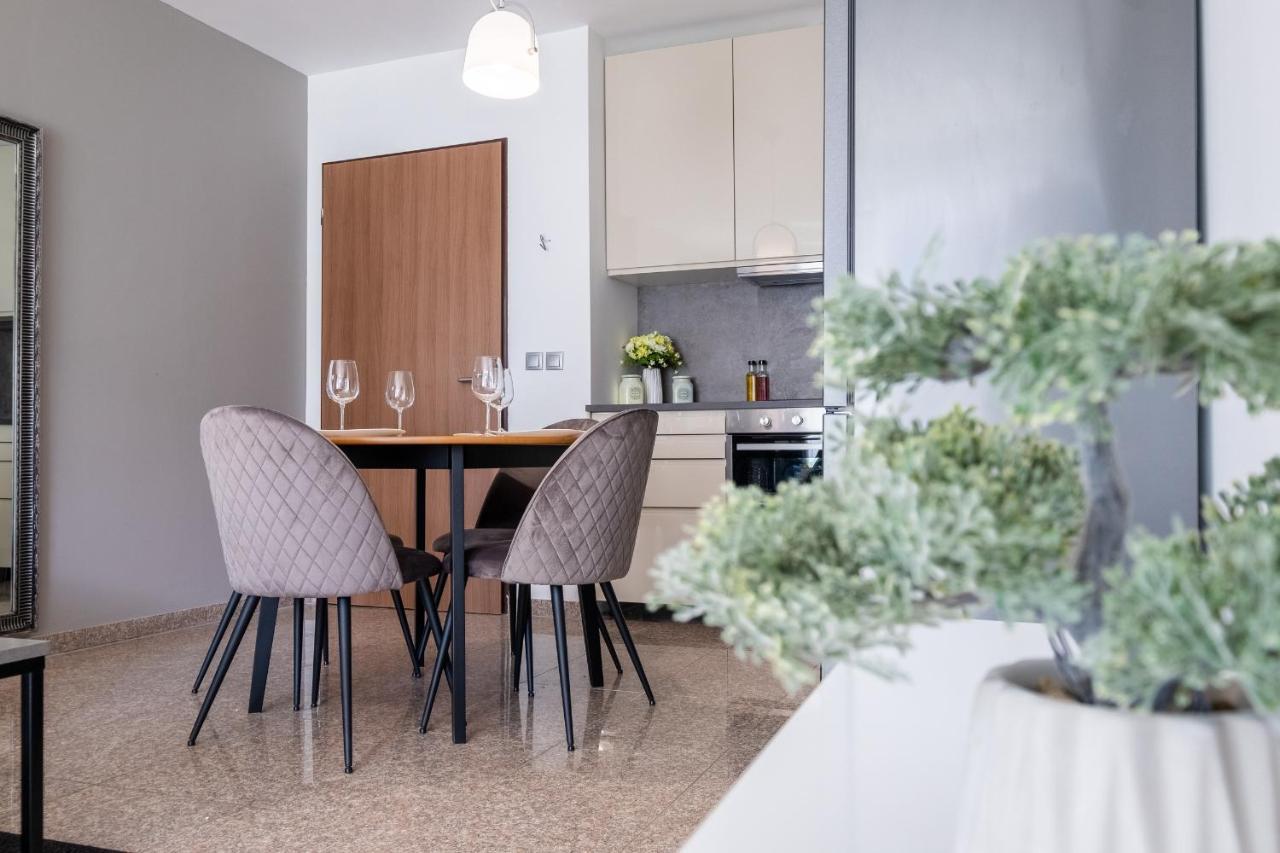 Julie'S Sunny Cozy Apartment With Balcony Sofia Zewnętrze zdjęcie